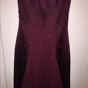 burgundy dress❤️ prom/bridesmaid